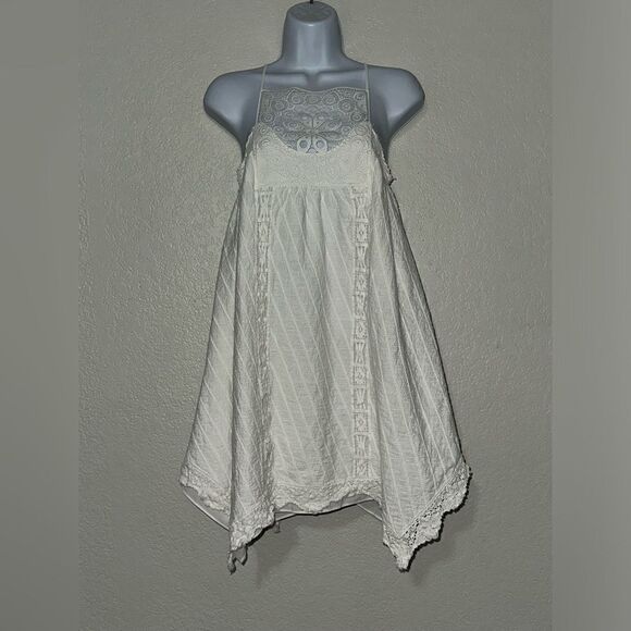 Saylor Lacey Eyelet Mini Tank Dress size Small - Picture 1 of 8